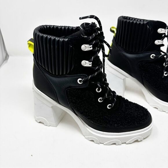 Sorel Brex Black Leather Winter Heeled Lug Sole Boots Size 9.5 Lace up - Picture 2 of 8